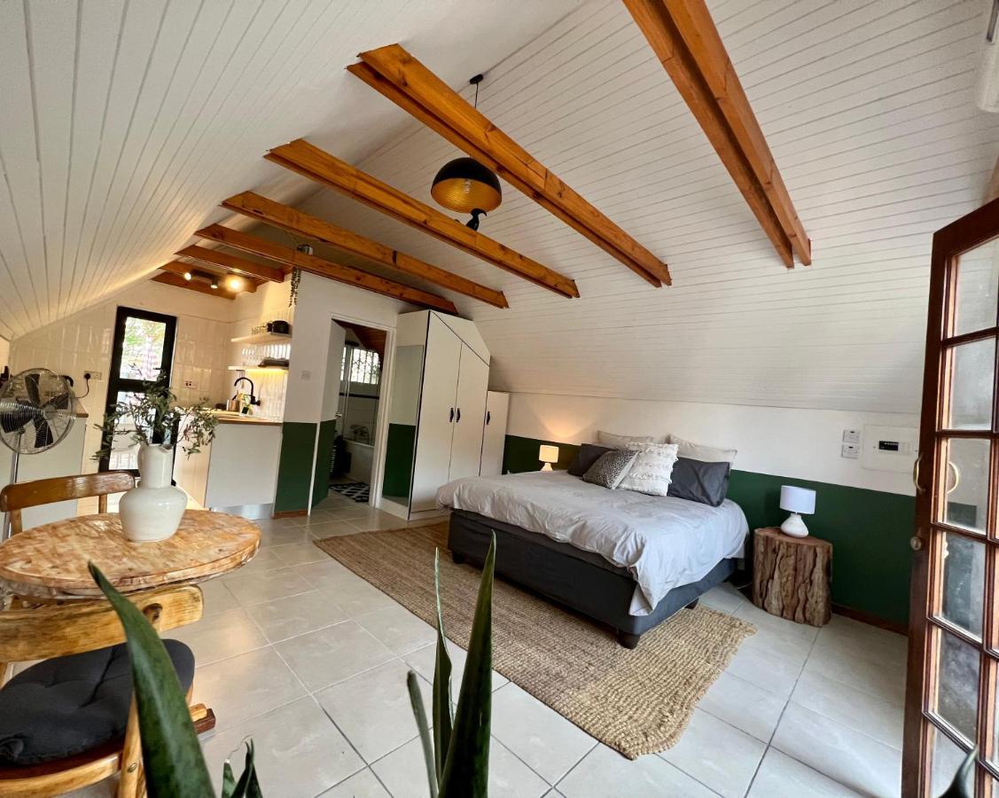 Cosy City Cottage Gaborone Bagian luar foto