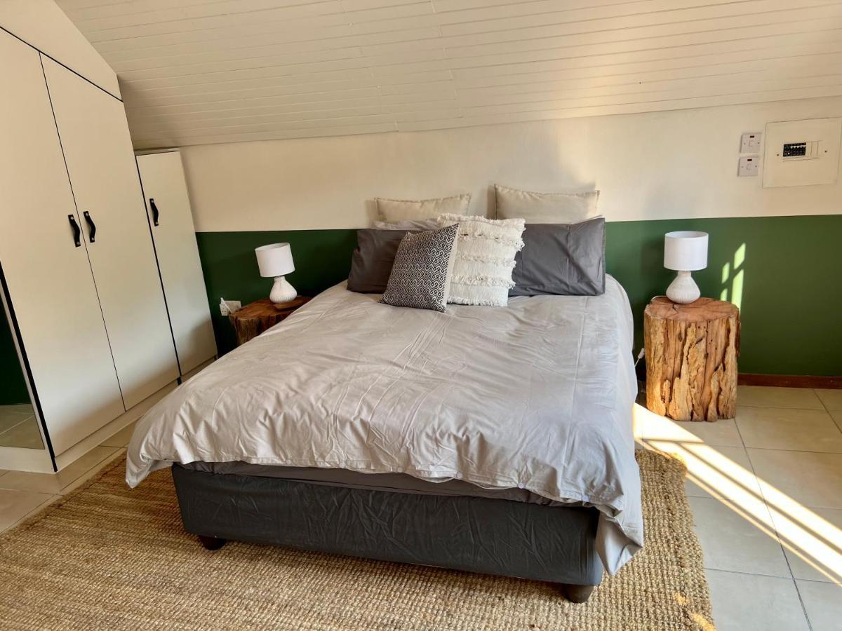 Cosy City Cottage Gaborone Bagian luar foto